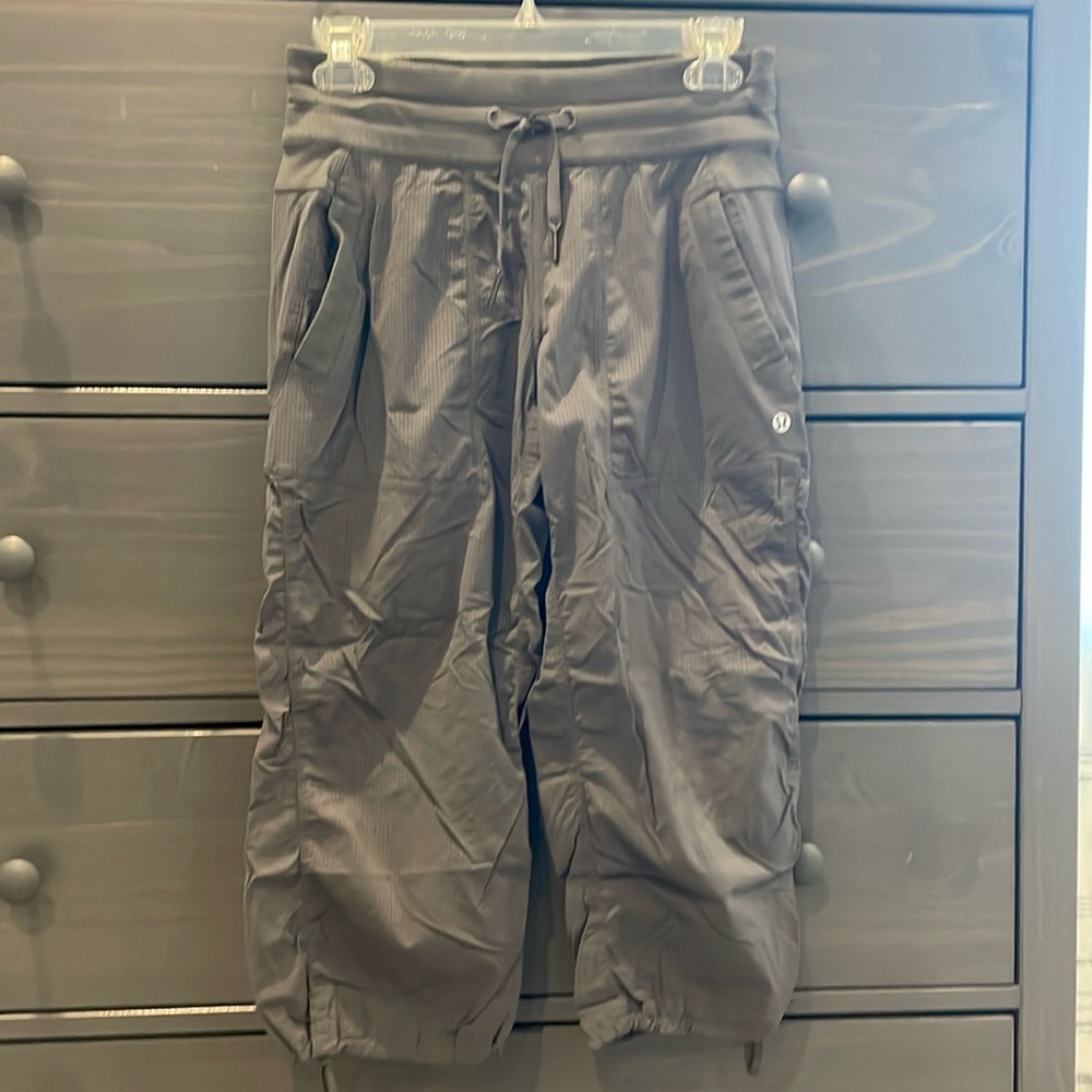 Size 4 Lululemon capris